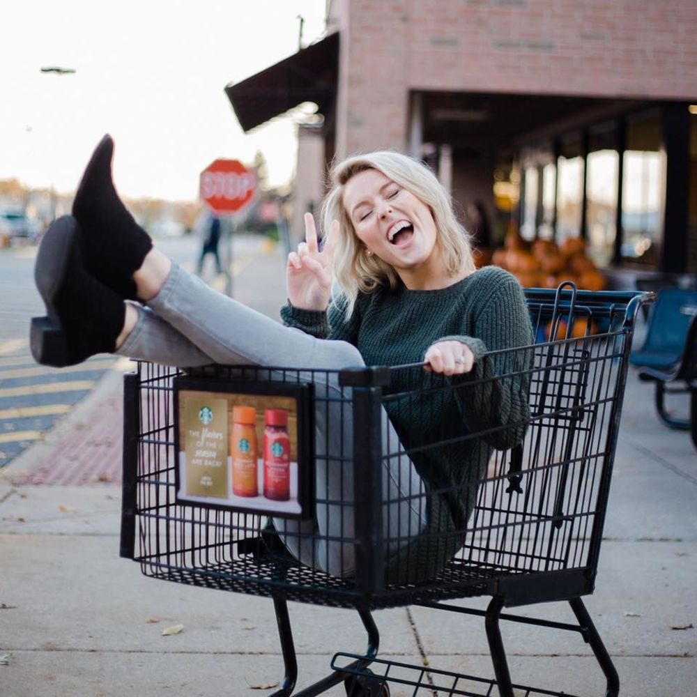 Meet your Posher, Makenzie